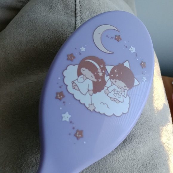 Sanrio Little Twin Stars purple hair brush - Picture 3 of 3